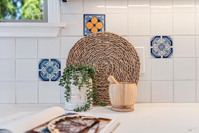 10014 Herb Rd, Windsor, CA 95492