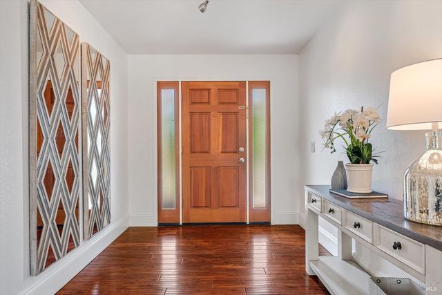 10014 Herb Rd, Windsor, CA 95492