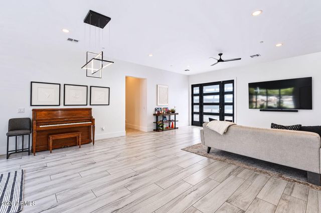 12411 N 66TH Street, Scottsdale, AZ 85254