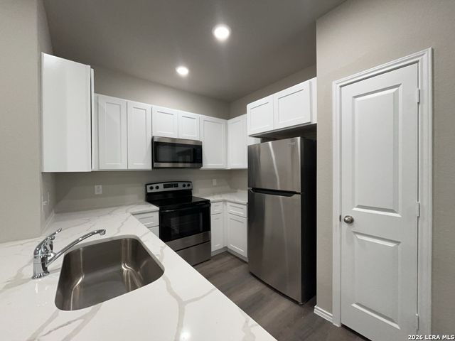 7818 Shetland Dr Apt 102, San Antonio, TX 78223