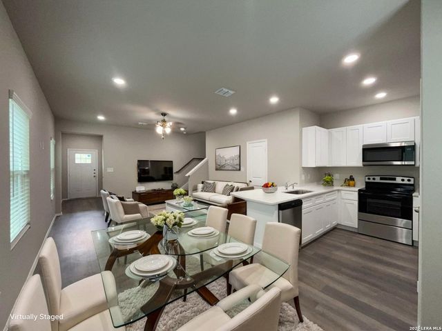 7818 Shetland Dr Apt 102, San Antonio, TX 78223