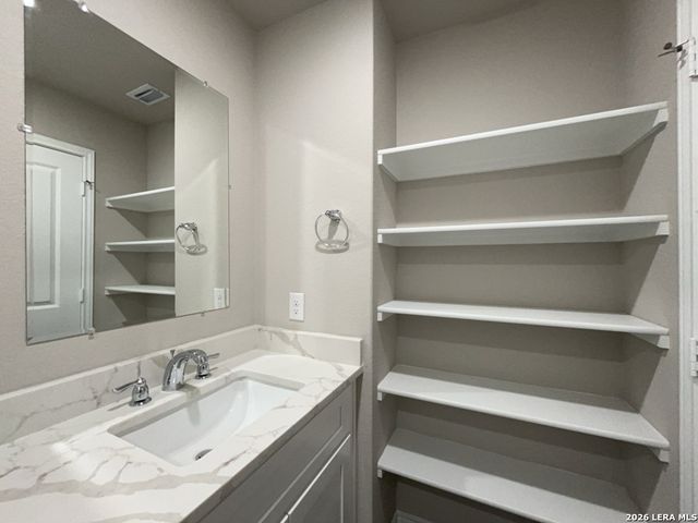 7818 Shetland Dr Apt 102, San Antonio, TX 78223