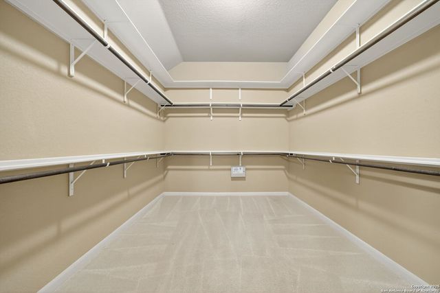 331 Mirror Lk, San Antonio, TX 78260