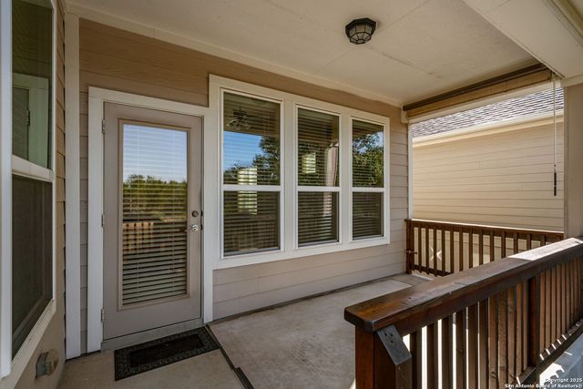 331 Mirror Lk, San Antonio, TX 78260