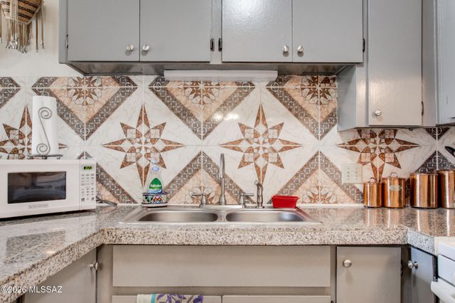 812 S Langley Ave Unit 102, Tucson, AZ 85710