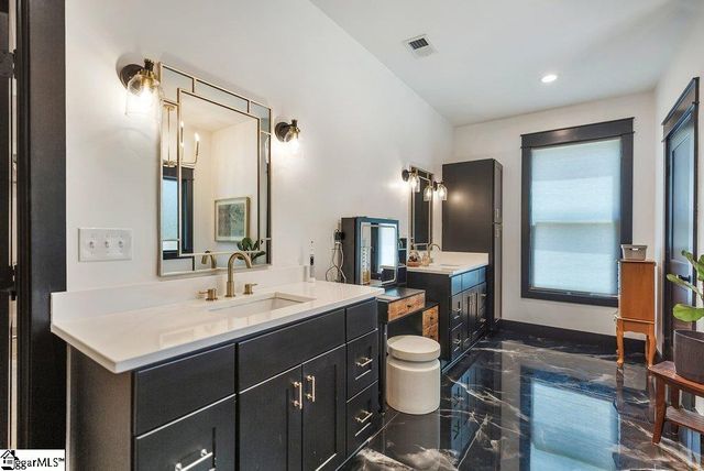 216 Odell Court, Williamston, SC 29697