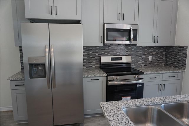 9864 Arbor Oak Street, Willis, TX 77318