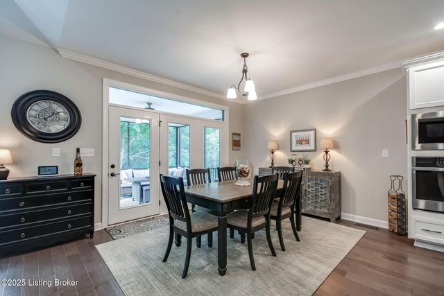 15808 Barkley Lake Ct, Louisville, KY 40245