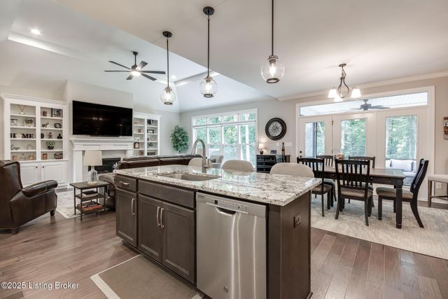 15808 Barkley Lake Ct, Louisville, KY 40245