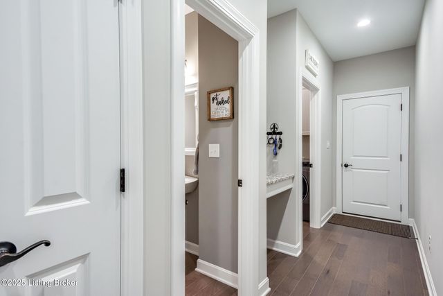 15808 Barkley Lake Ct, Louisville, KY 40245