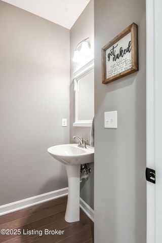 15808 Barkley Lake Ct, Louisville, KY 40245