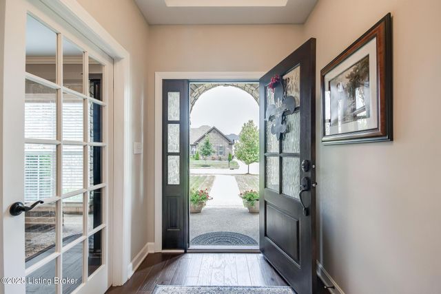 15808 Barkley Lake Ct, Louisville, KY 40245