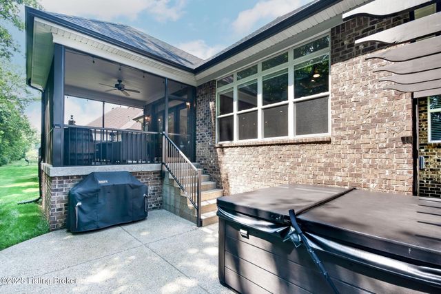 15808 Barkley Lake Ct, Louisville, KY 40245