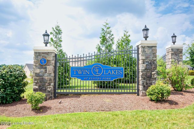 15808 Barkley Lake Ct, Louisville, KY 40245