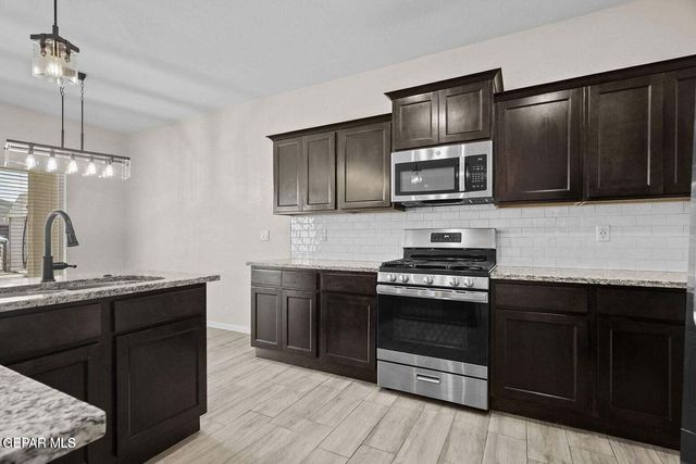 2705 MARIA CASAS Street, El Paso, TX 79938