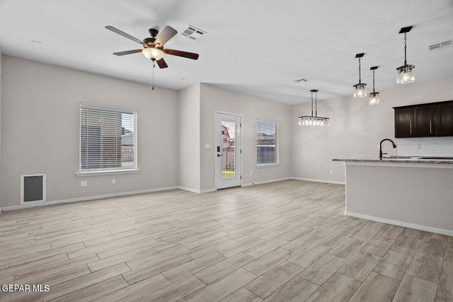 2705 MARIA CASAS Street, El Paso, TX 79938