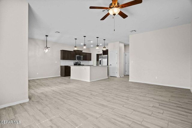 2705 MARIA CASAS Street, El Paso, TX 79938