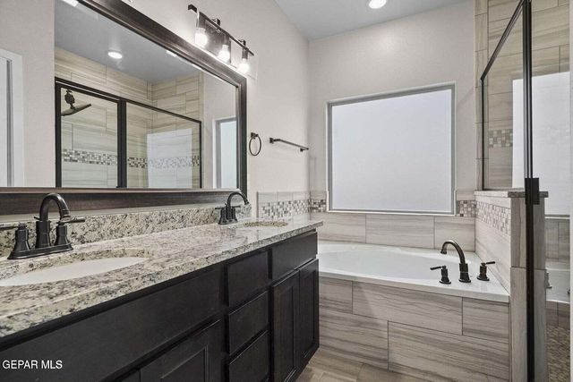 2705 MARIA CASAS Street, El Paso, TX 79938