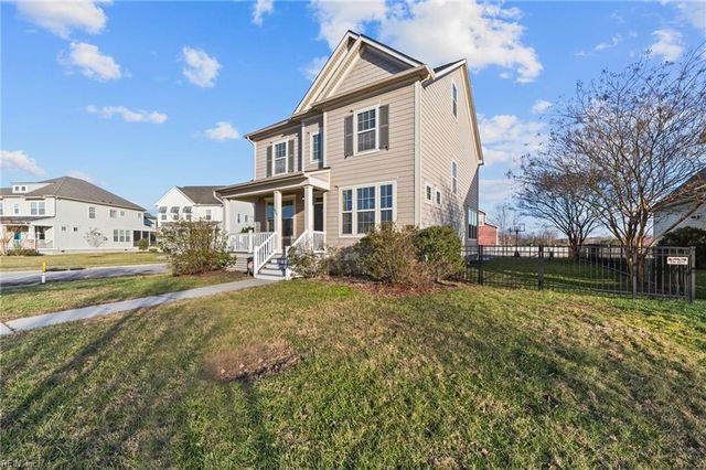 627 Mill Creek PW, Chesapeake, VA 23323