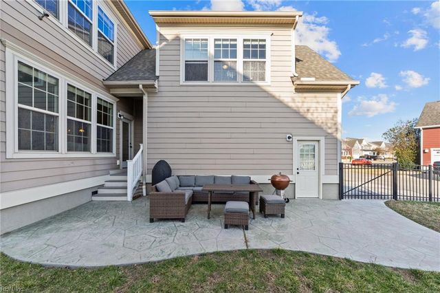 627 Mill Creek PW, Chesapeake, VA 23323