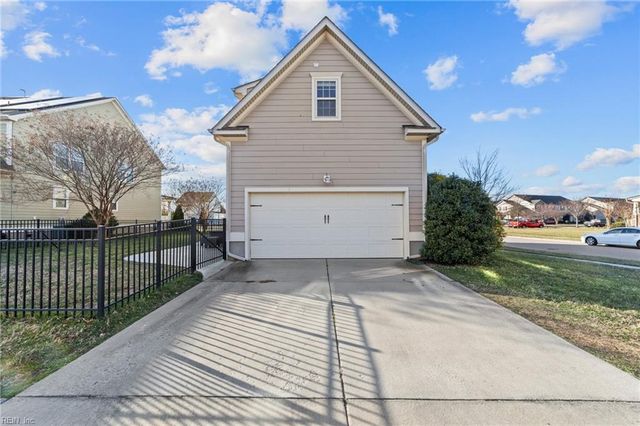 627 Mill Creek PW, Chesapeake, VA 23323