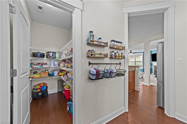 627 Mill Creek PW, Chesapeake, VA 23323