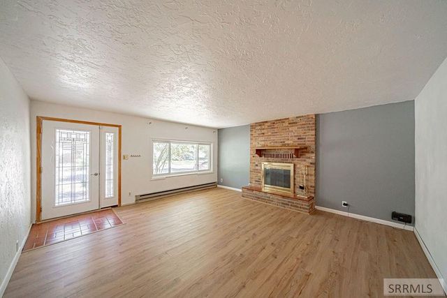 374 3rd Street, Idaho Falls, ID 83401