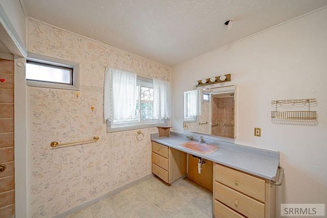 374 3rd Street, Idaho Falls, ID 83401