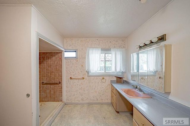 374 3rd Street, Idaho Falls, ID 83401