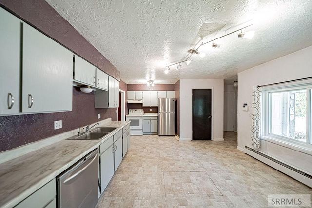 374 3rd Street, Idaho Falls, ID 83401