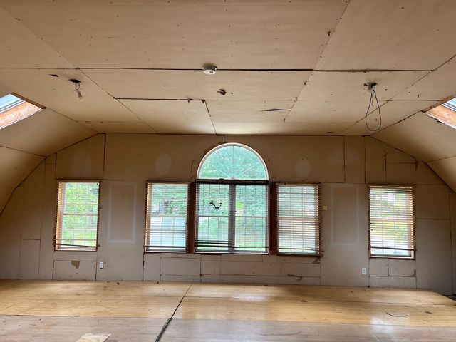 199 Center Depot Road, Charlton, MA 01507