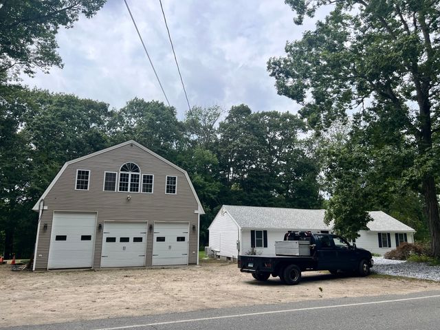 199 Center Depot Road, Charlton, MA 01507