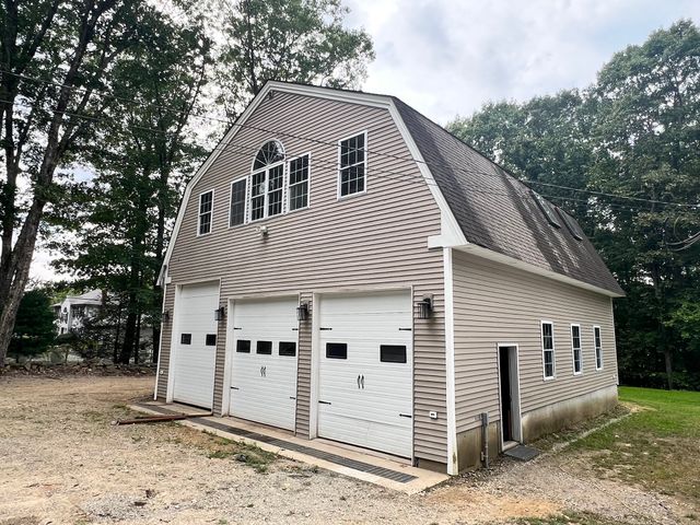 199 Center Depot Road, Charlton, MA 01507