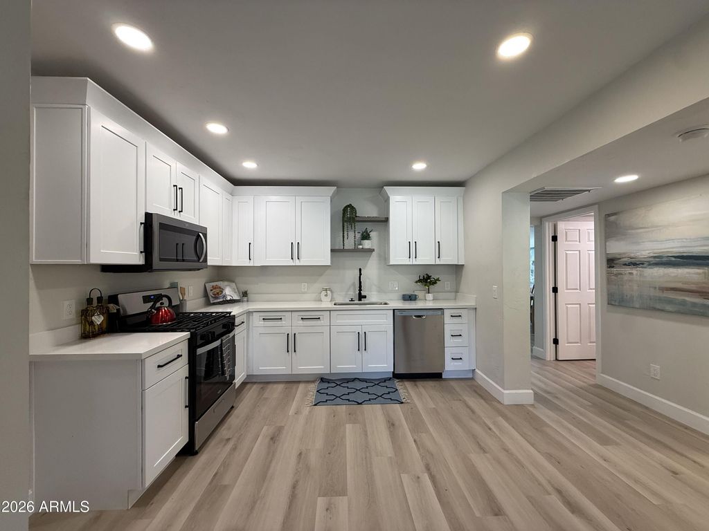 3005 E HUBBELL Street, Phoenix, AZ 85008 — photo 4