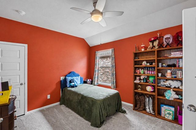 729 Angelina Street, Webster, TX 77598