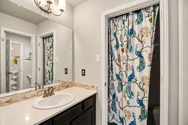729 Angelina Street, Webster, TX 77598