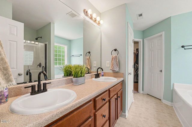 132 Bonfire Court, Smithfield, NC 27577