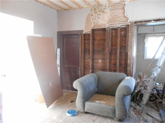 5 2nd Avenue, Franklinville, NY 14737