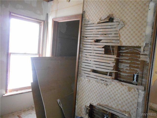 5 2nd Avenue, Franklinville, NY 14737