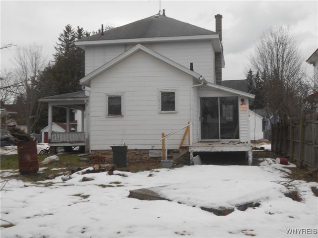 5 2nd Avenue, Franklinville, NY 14737