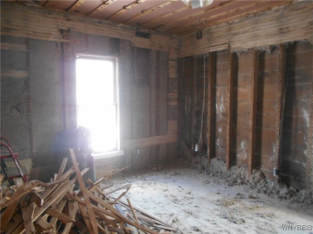 5 2nd Avenue, Franklinville, NY 14737