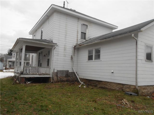 5 2nd Avenue, Franklinville, NY 14737