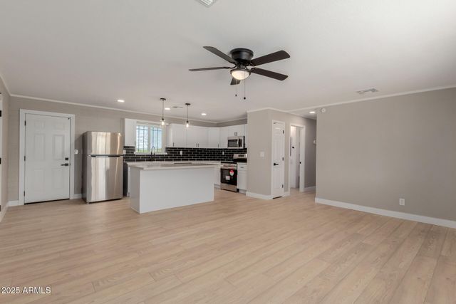 390 W POSTON Circle, Florence, AZ 85132