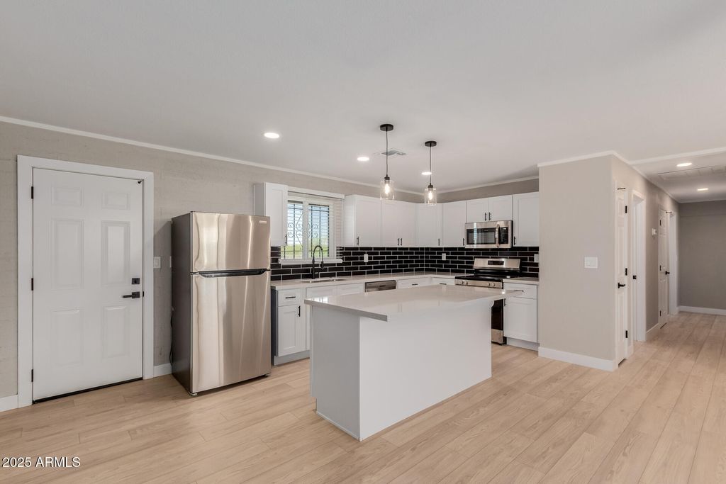 390 W POSTON Circle, Florence, AZ 85132