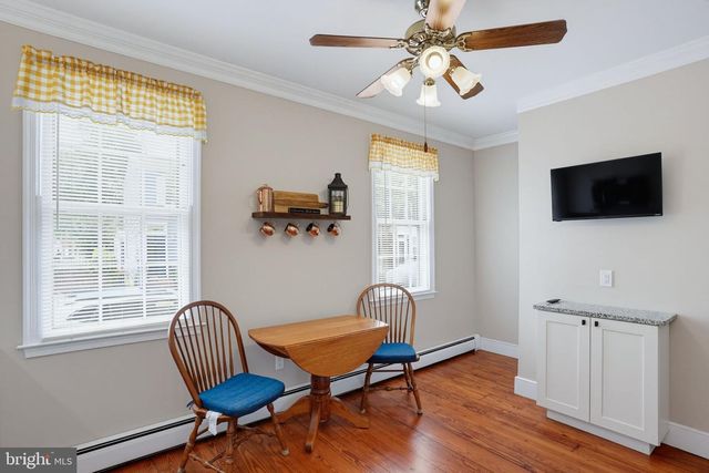 39 E 4TH ST, New Castle, DE 19720