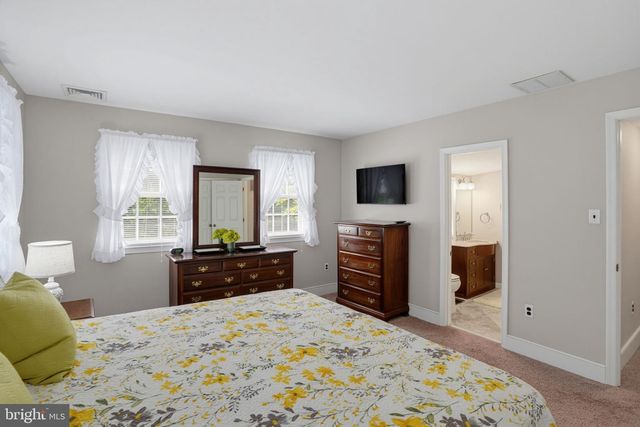 39 E 4TH ST, New Castle, DE 19720