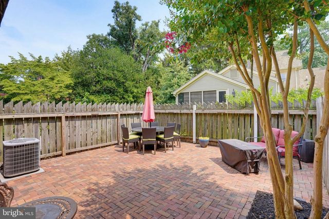 39 E 4TH ST, New Castle, DE 19720