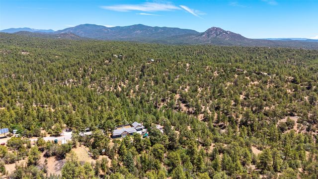61 Ortiz Road, Santa Fe, NM 87505