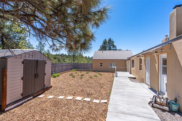 61 Ortiz Road, Santa Fe, NM 87505