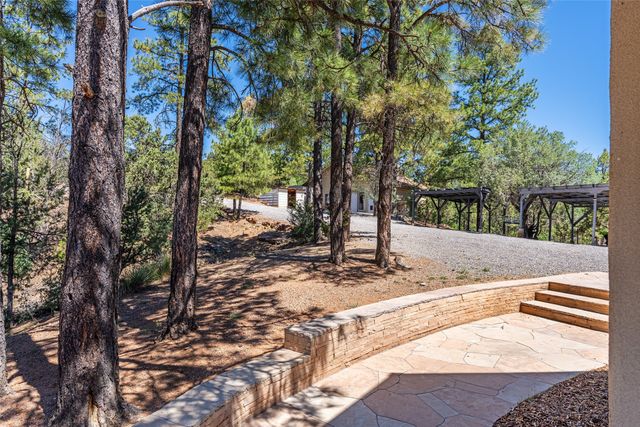 61 Ortiz Road, Santa Fe, NM 87505